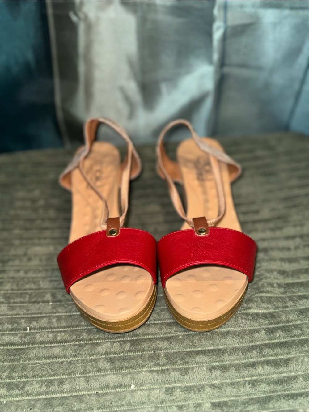 Women's Red Front-Strap Wedge Sandals with Beige Elastic Heel - Picture 2 of 4